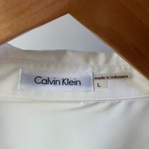 Calvin Klein top
